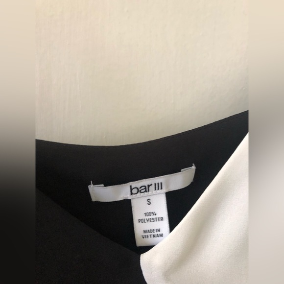 Color block going out top - Picture 3 of 3